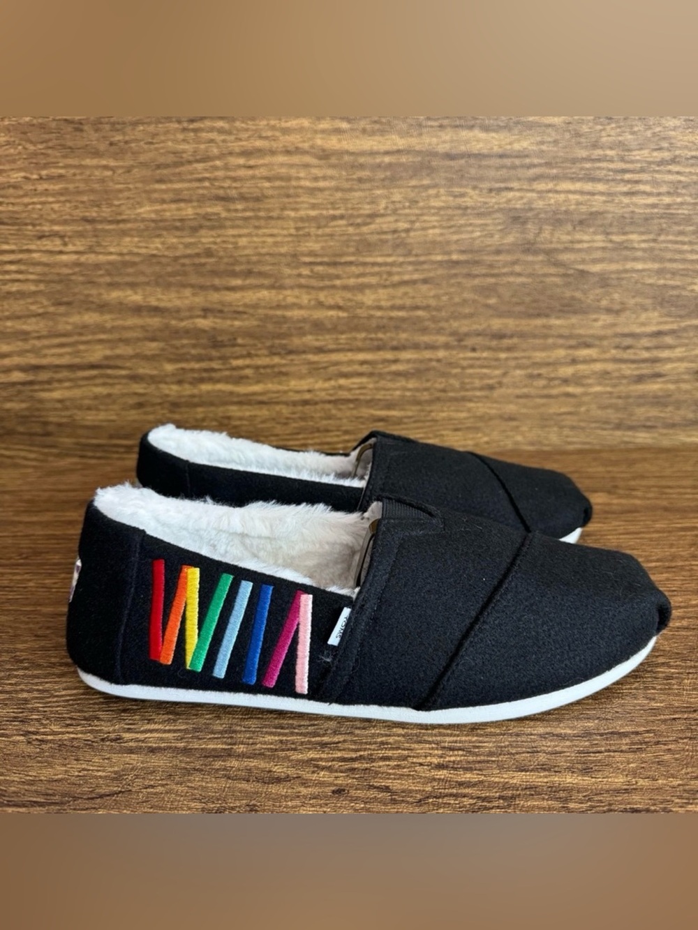 TOMS Alpargata Women’s Pride Rainbow Slip On Loafers Black Size 9 Faux Sherpa